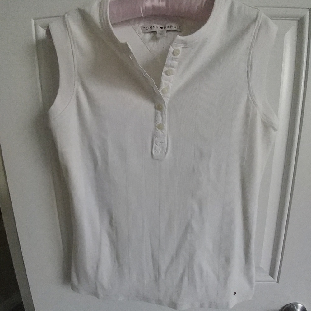 White Tommy Hilfiger sleeveless L button neckline
